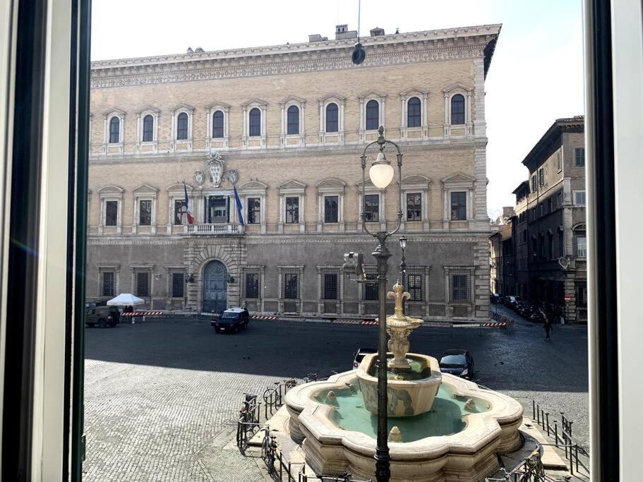 Casa Cristina In Piazza Farnese Rome