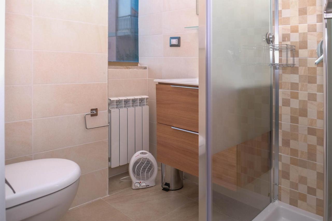 Apartment Easy 2 - The Easy Way *