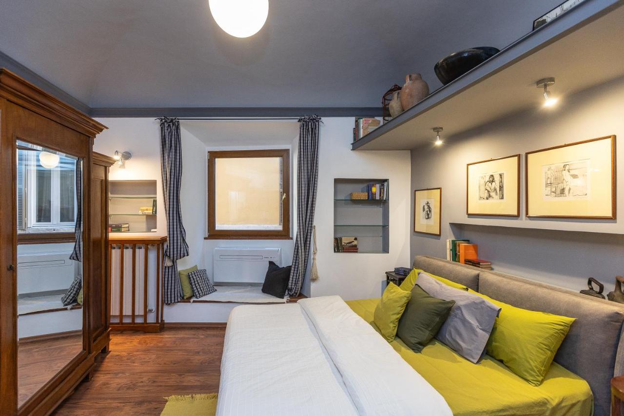 Pantheon By In Appartement