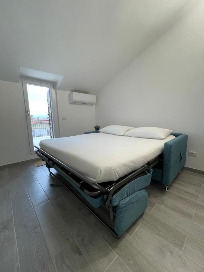 Minu, The Tiny House! * Rome