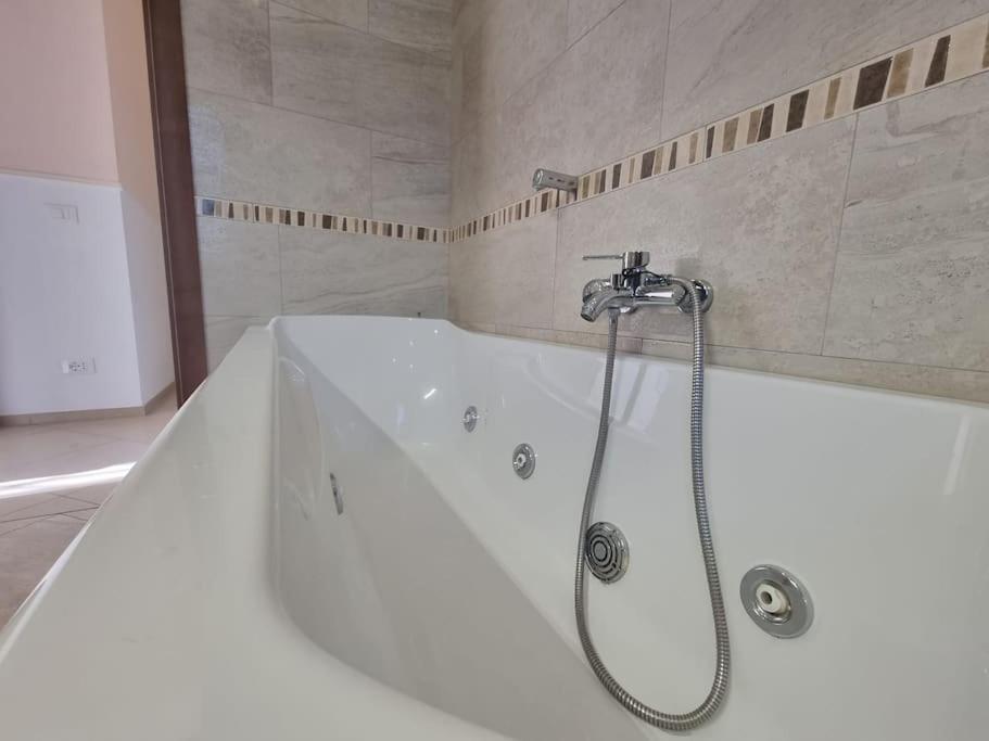 Apartamento Ottimo Alle Porte Di Roma! *
