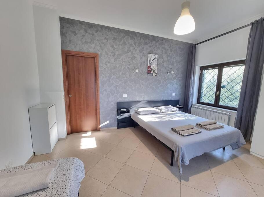 Appartement Ottimo Alle Porte Di Roma! Rome