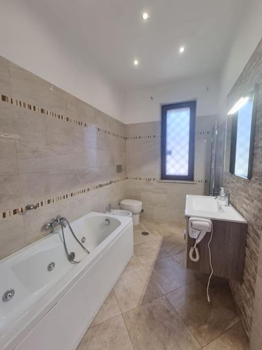 Appartement Ottimo Alle Porte Di Roma! *