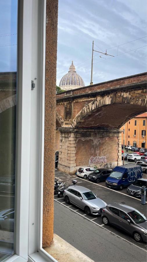 Ele San Pietro Roma