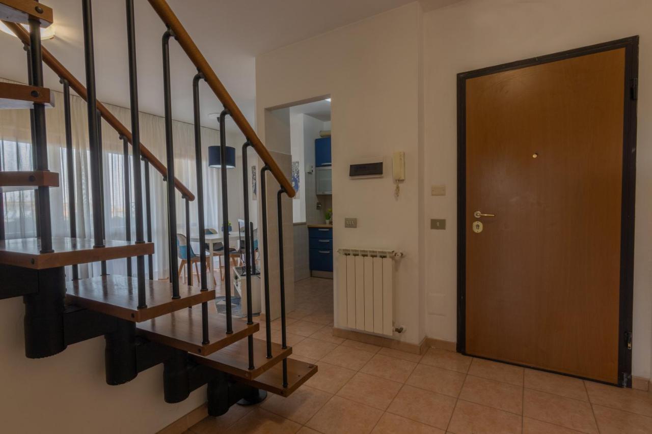 Comfort Penthouse - Private Parking, Wi-fi Apartment Rome