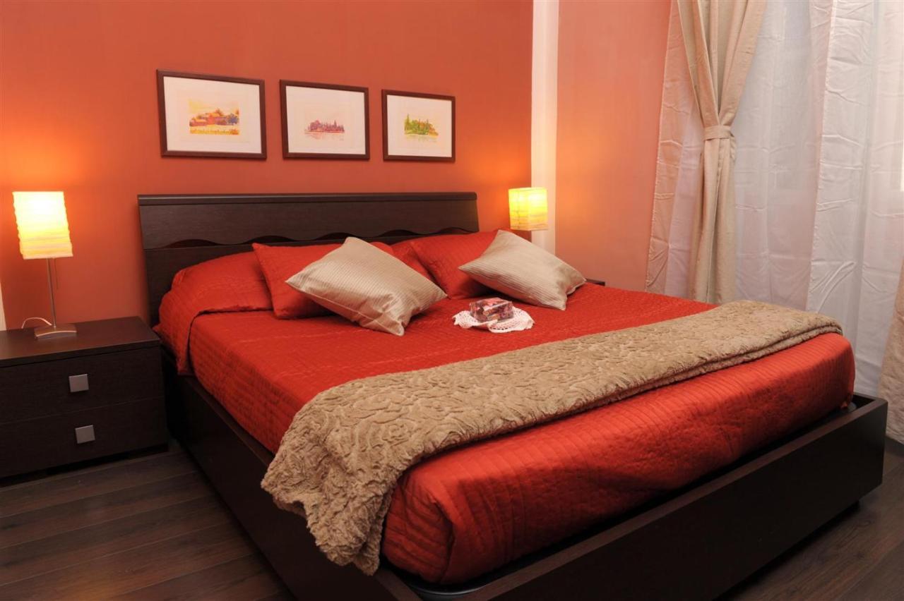 Alexander Bed & Breakfast 2*