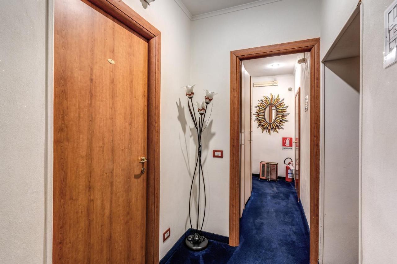 Masterintrastevere Guest house Rome