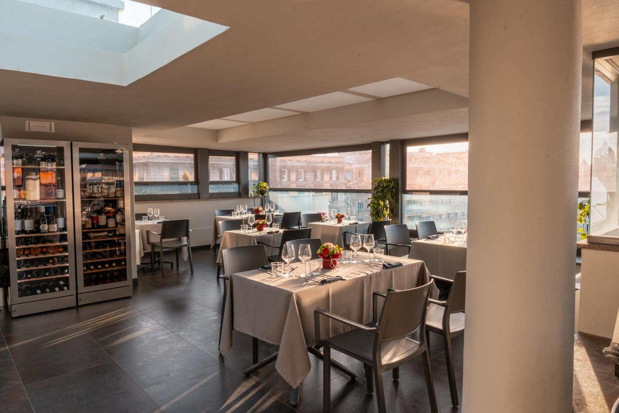 Twentyone Hotel