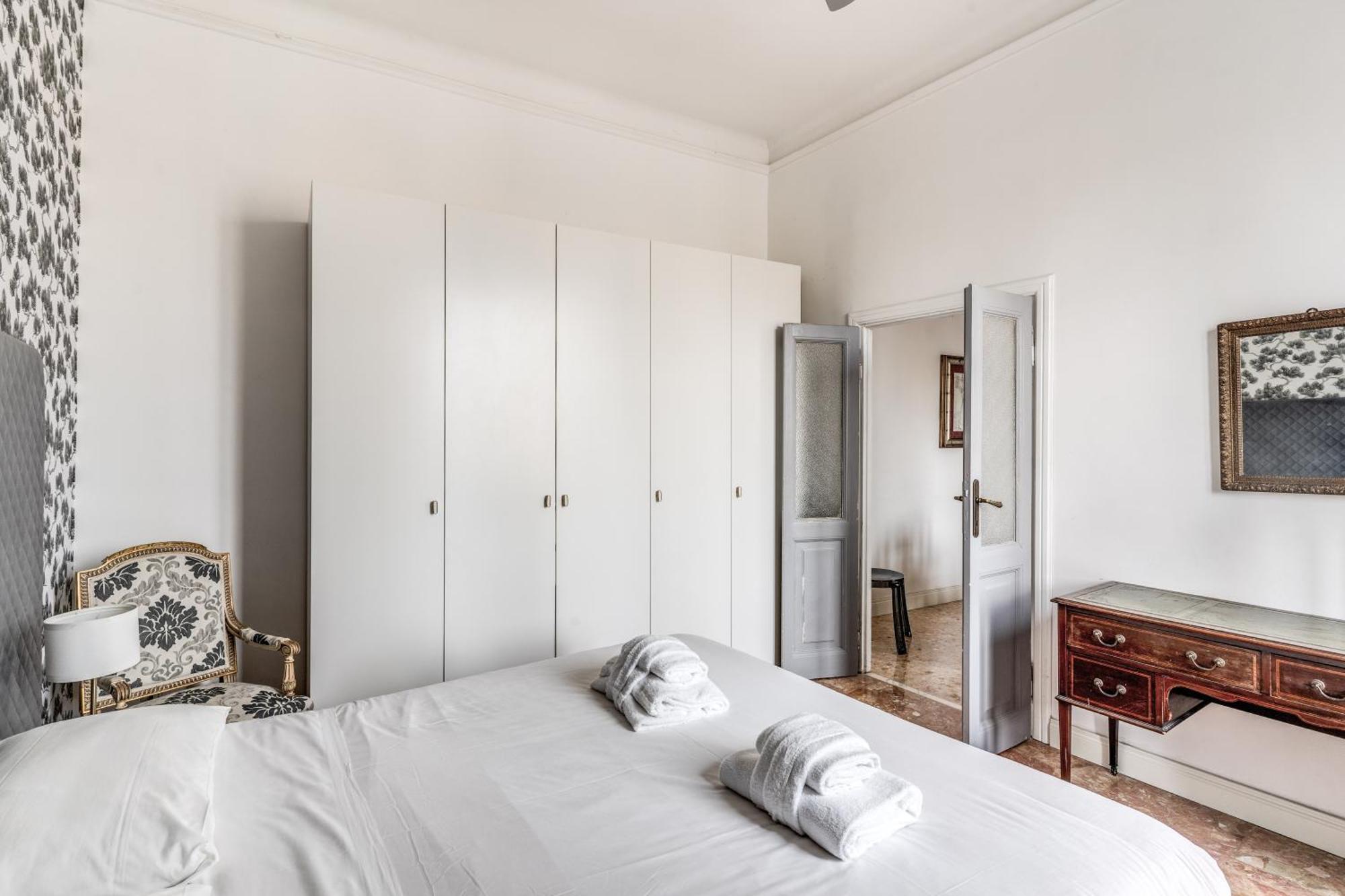 Lovely Renovated Flat By Vatican Apartment *