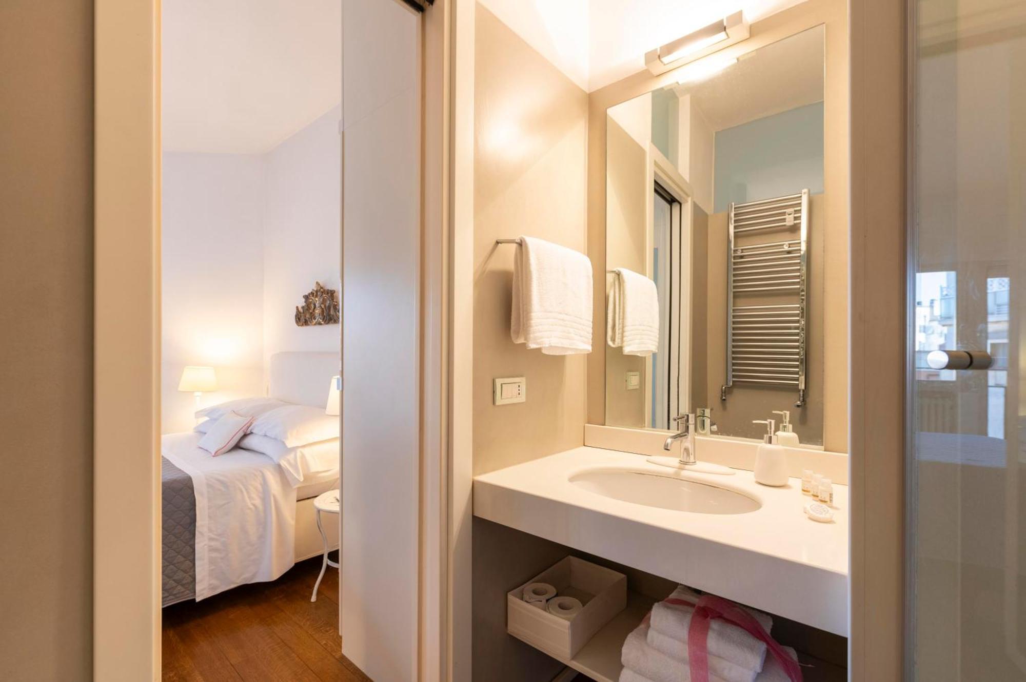 Apartment Di Fronte Basilica Di S Pietro Rome