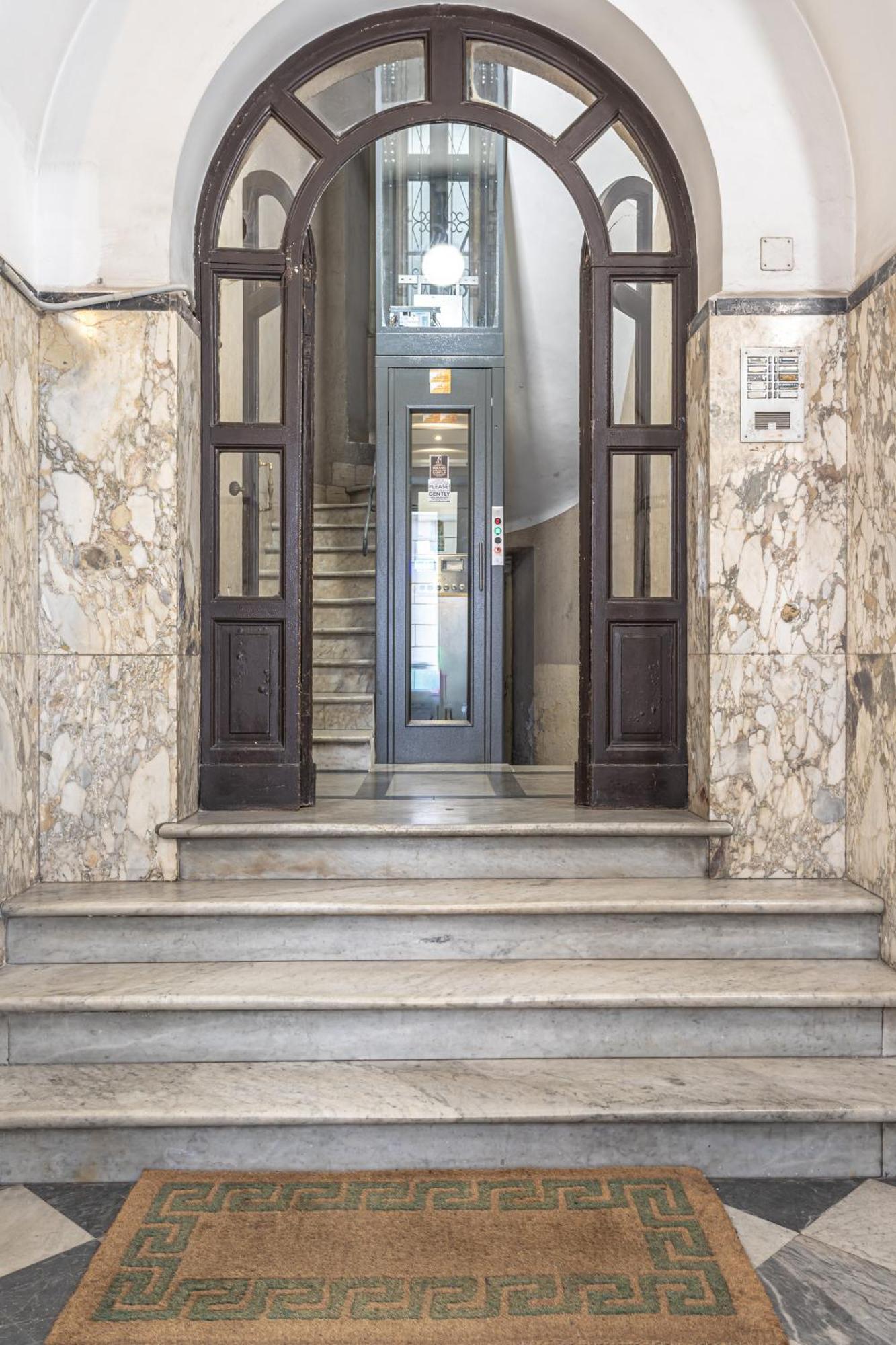 Private Colosseum *