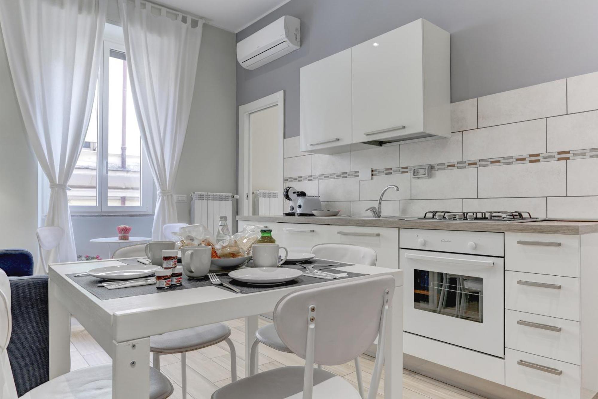 Santi Quattro - Colosseo Appartement Rome