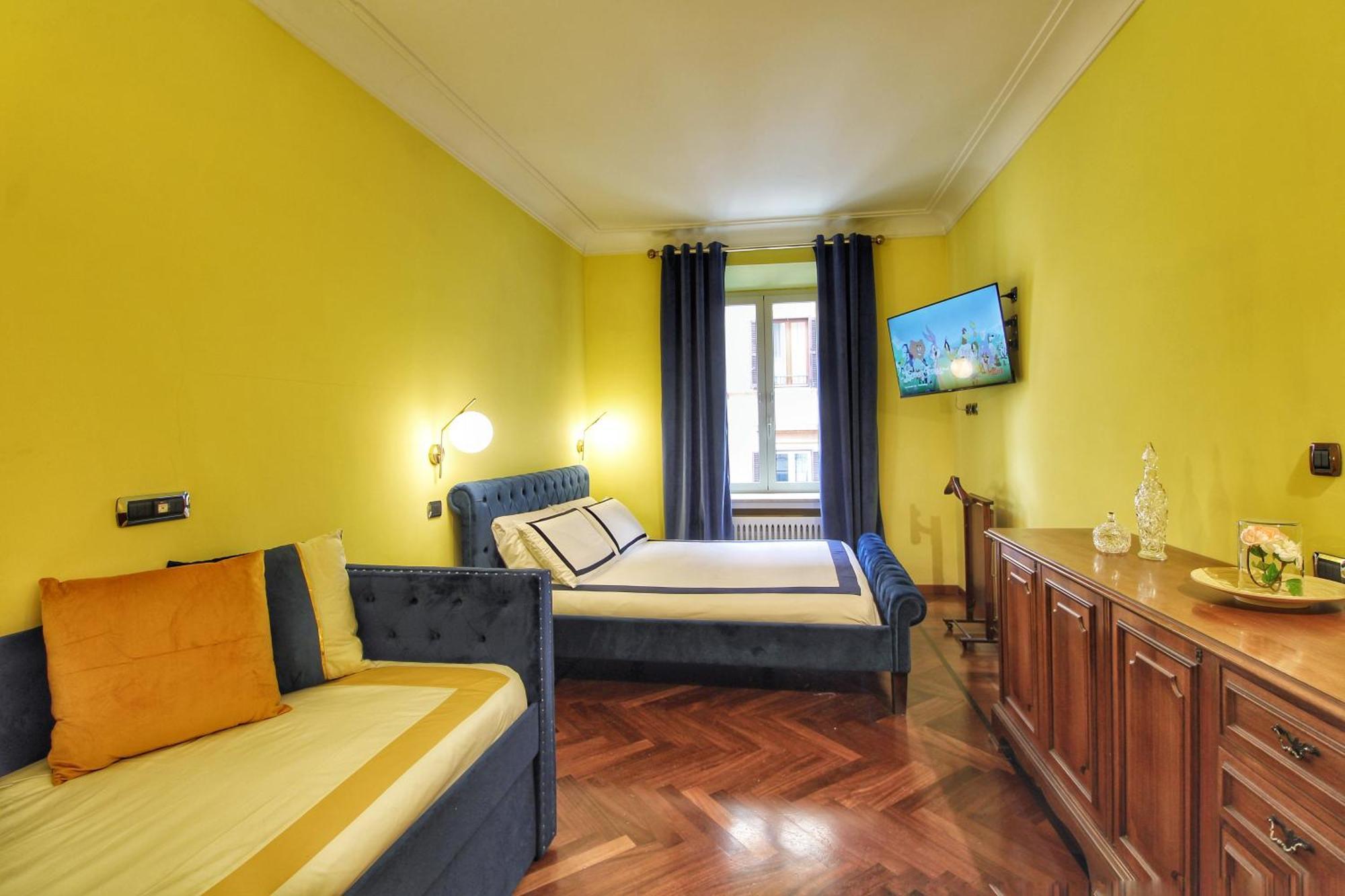 Large And Charming In Trastevere By Yourhost