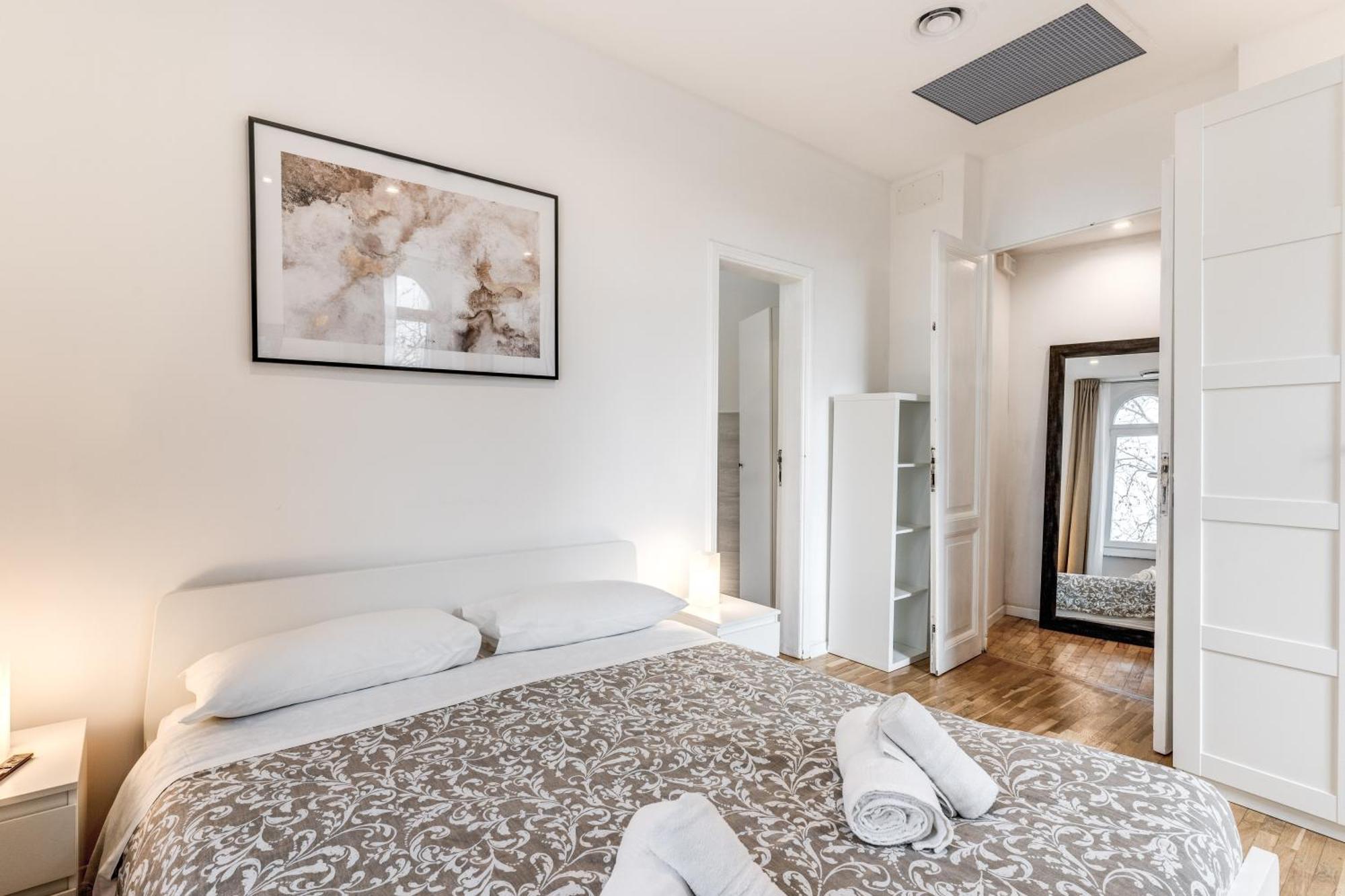 V E N E R E Apartment