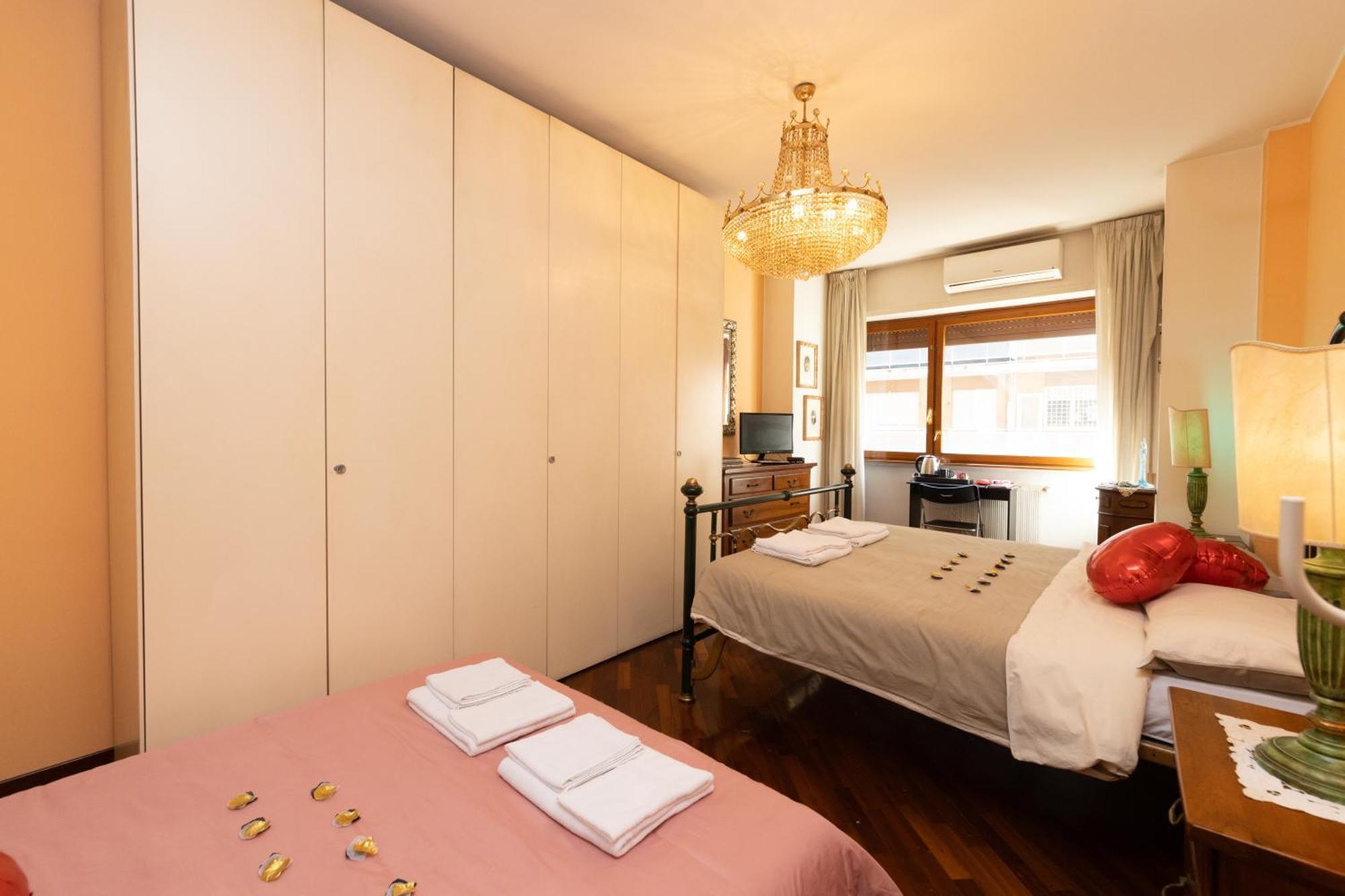 Hospedagem domiciliar Rachele's Charming House In The Heart Of Roma