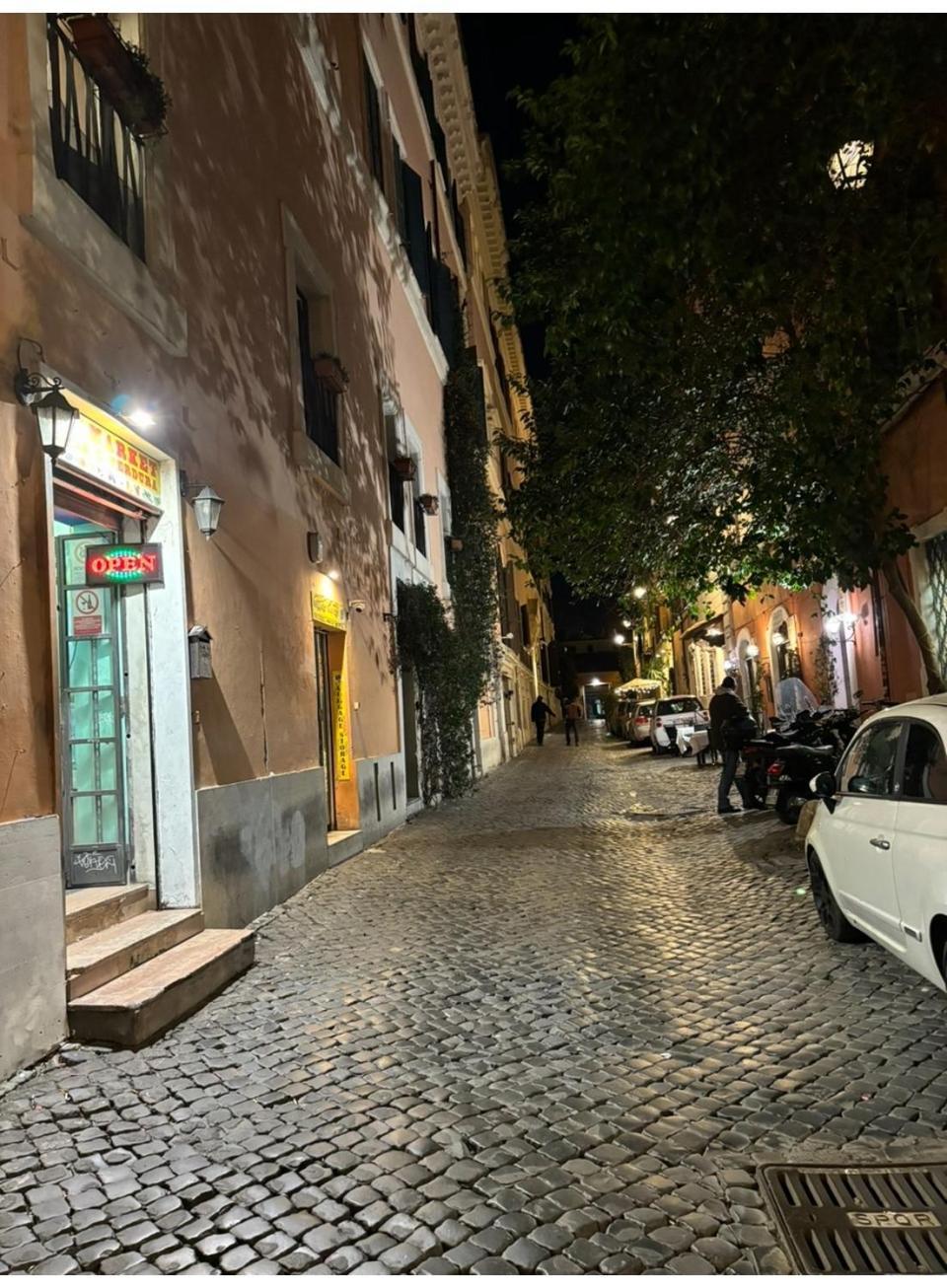 San Calisto Trastevere - Historical Center Cir 25486