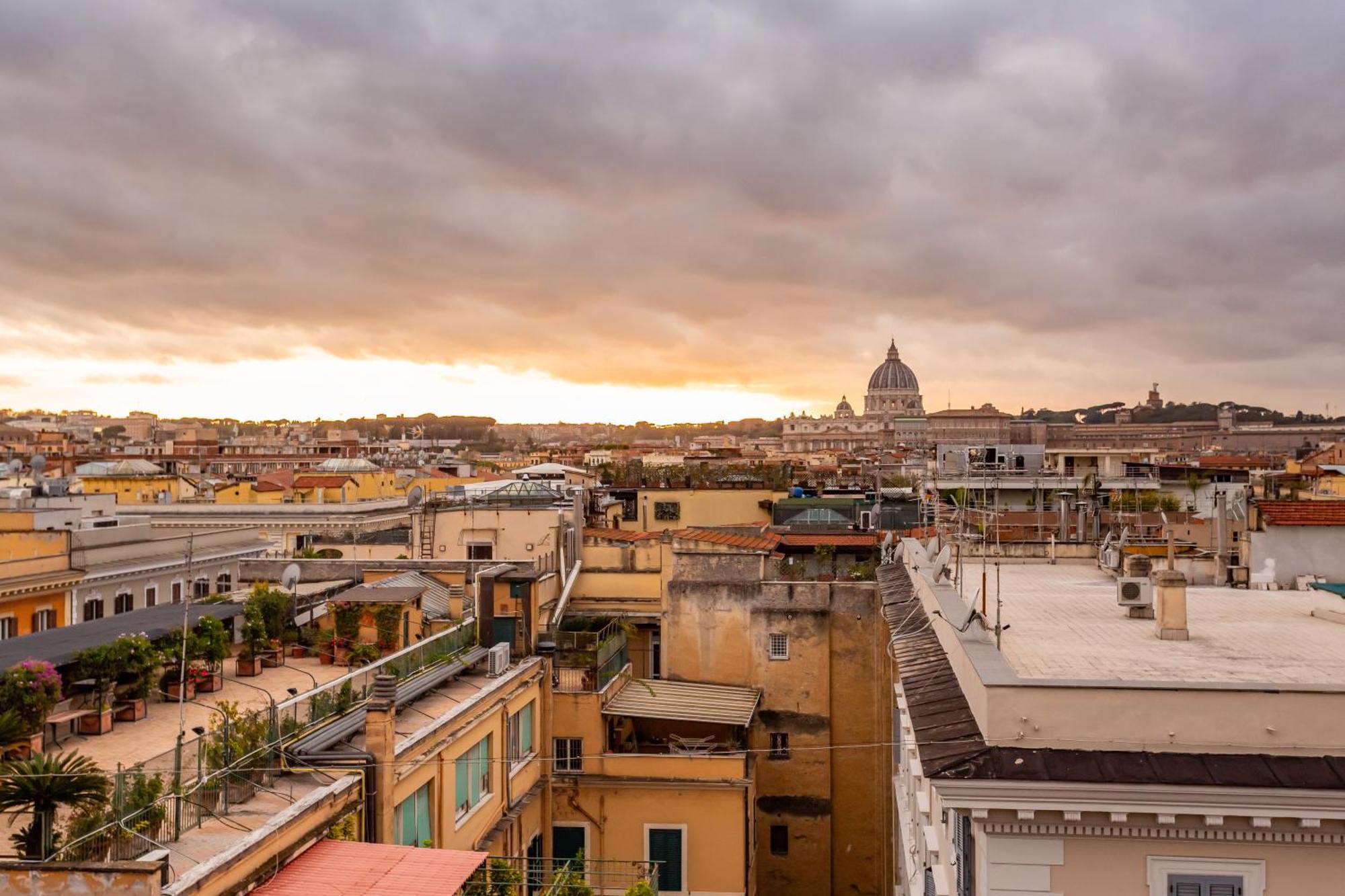 Skyline Penthouse With Private Rooftop Appartement Rome