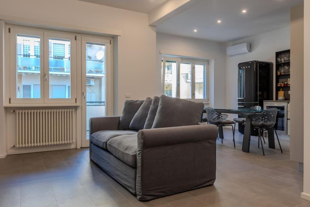 Apartment Great Laurentina Metro B