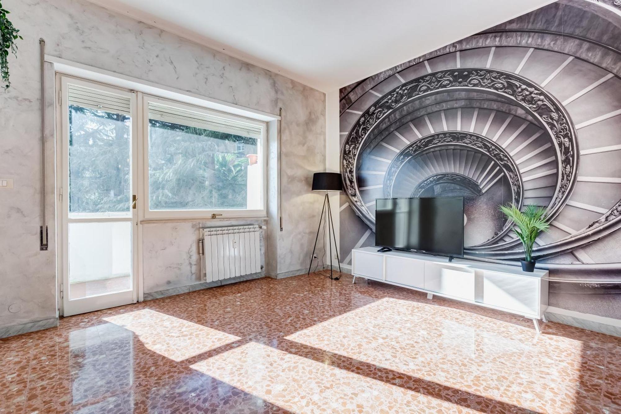 Apartment Large With Swimming Pool And Tennis Court Near The Station *