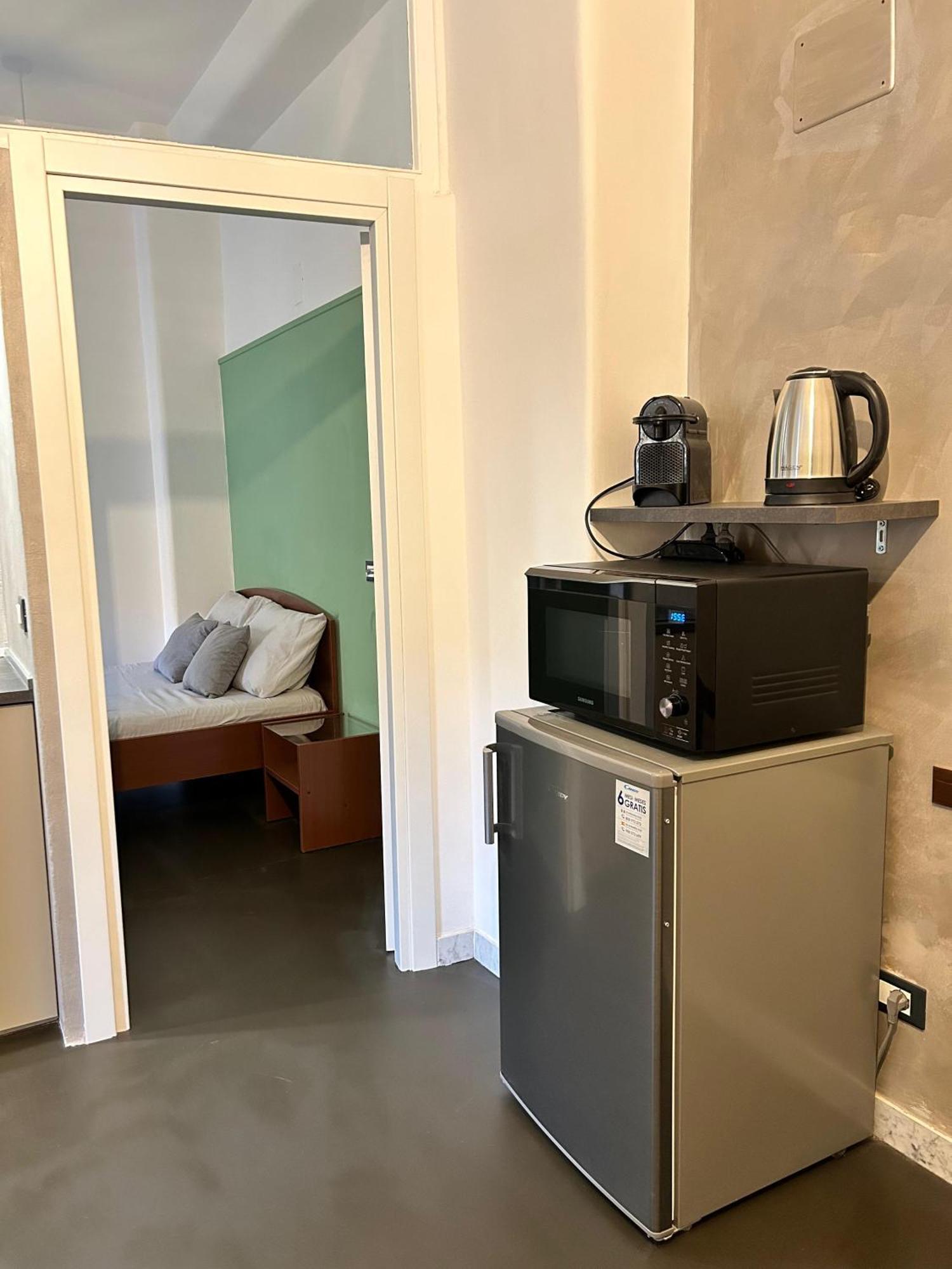 Jef San Giovanni, Appartamento *