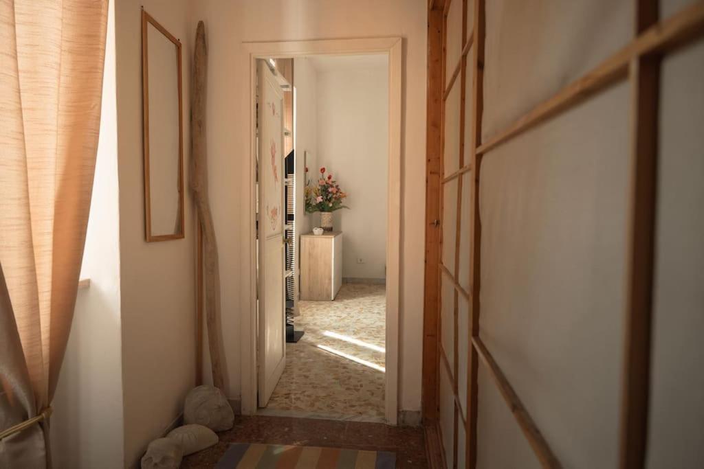 Two-room Apt. Under The Aqueduct's Arch In Pigneto Apartment Rome