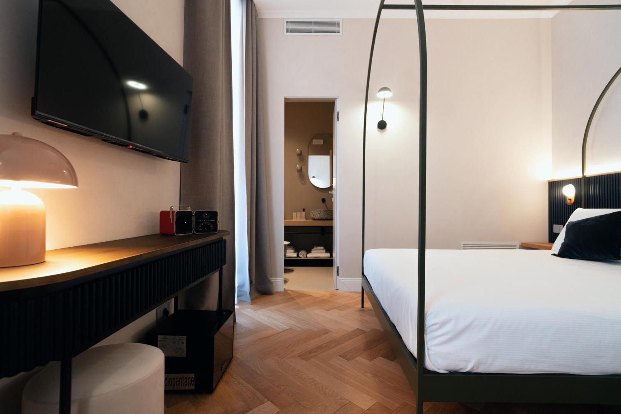The Flow - Via Del Corso Guest house *