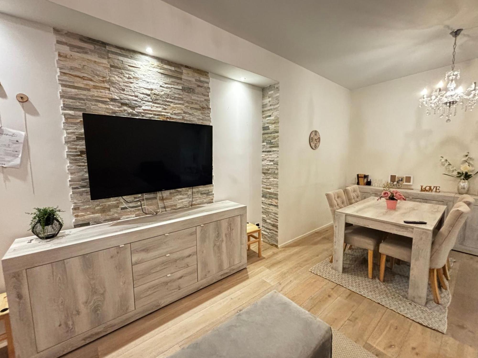 Appartamento Cozy Flat With Terrace *
