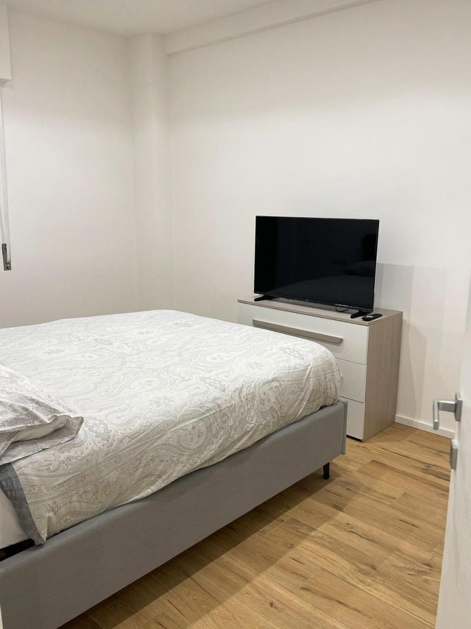 Appartement Pm 34 Viale Imperatore Guest House - 50 Mt From Metro San Paolo *