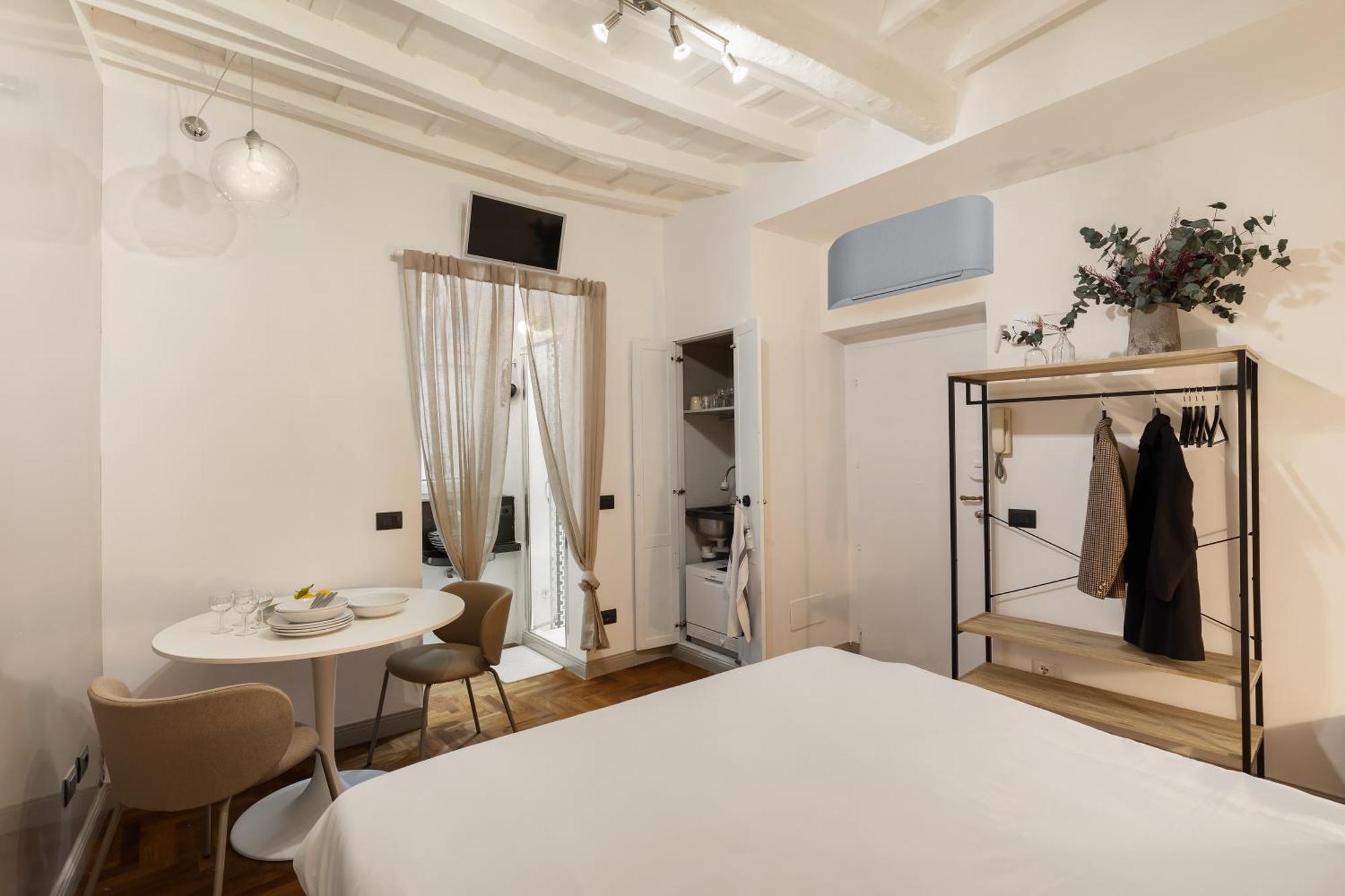 Fiori Apartment *