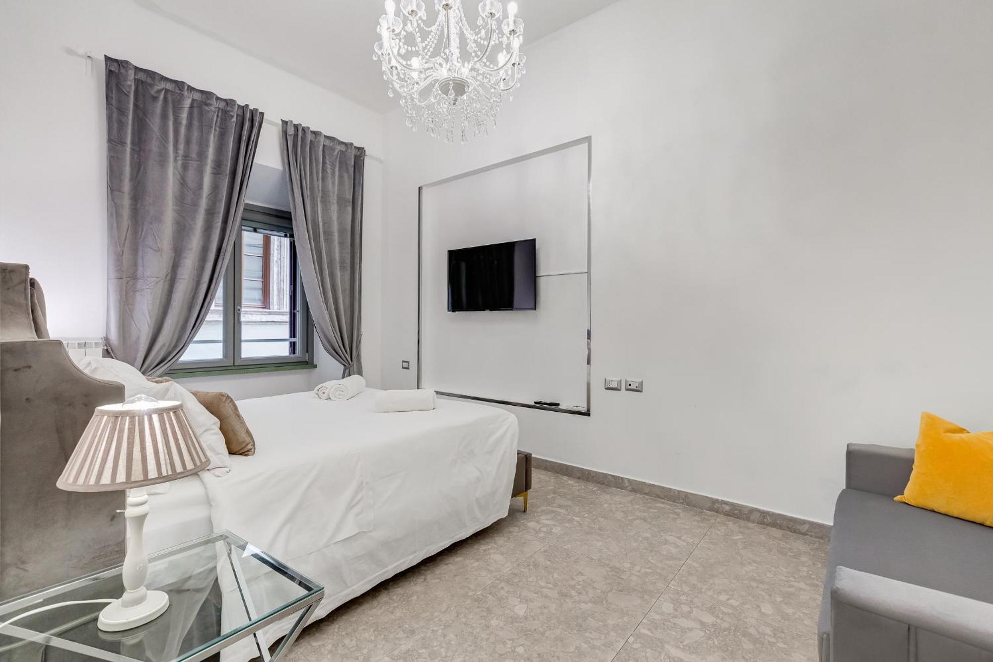 Crystal Trevi Fountain - Romedreamhome Apartment *