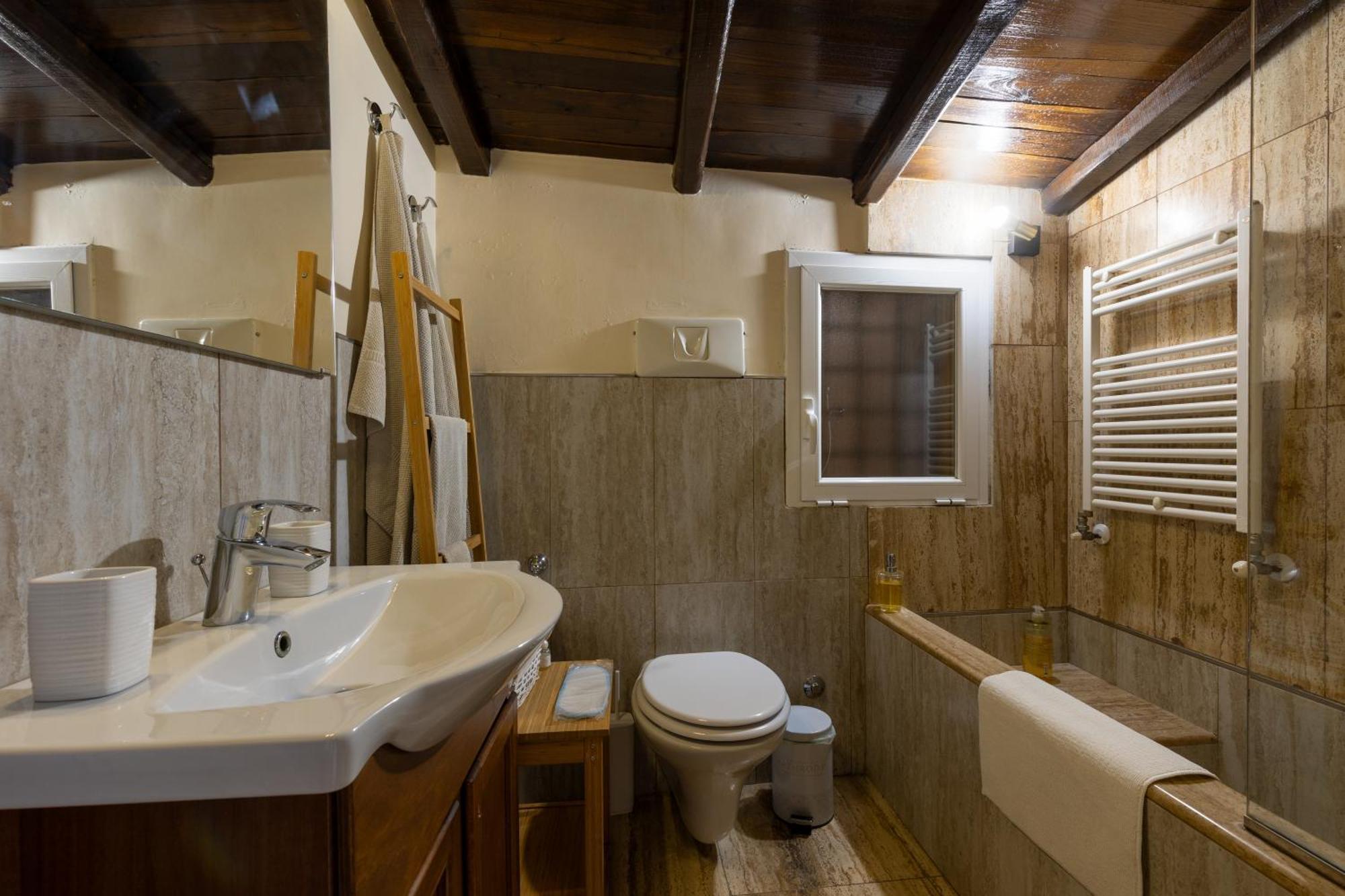 Colosseum Private Terrace Apartment *