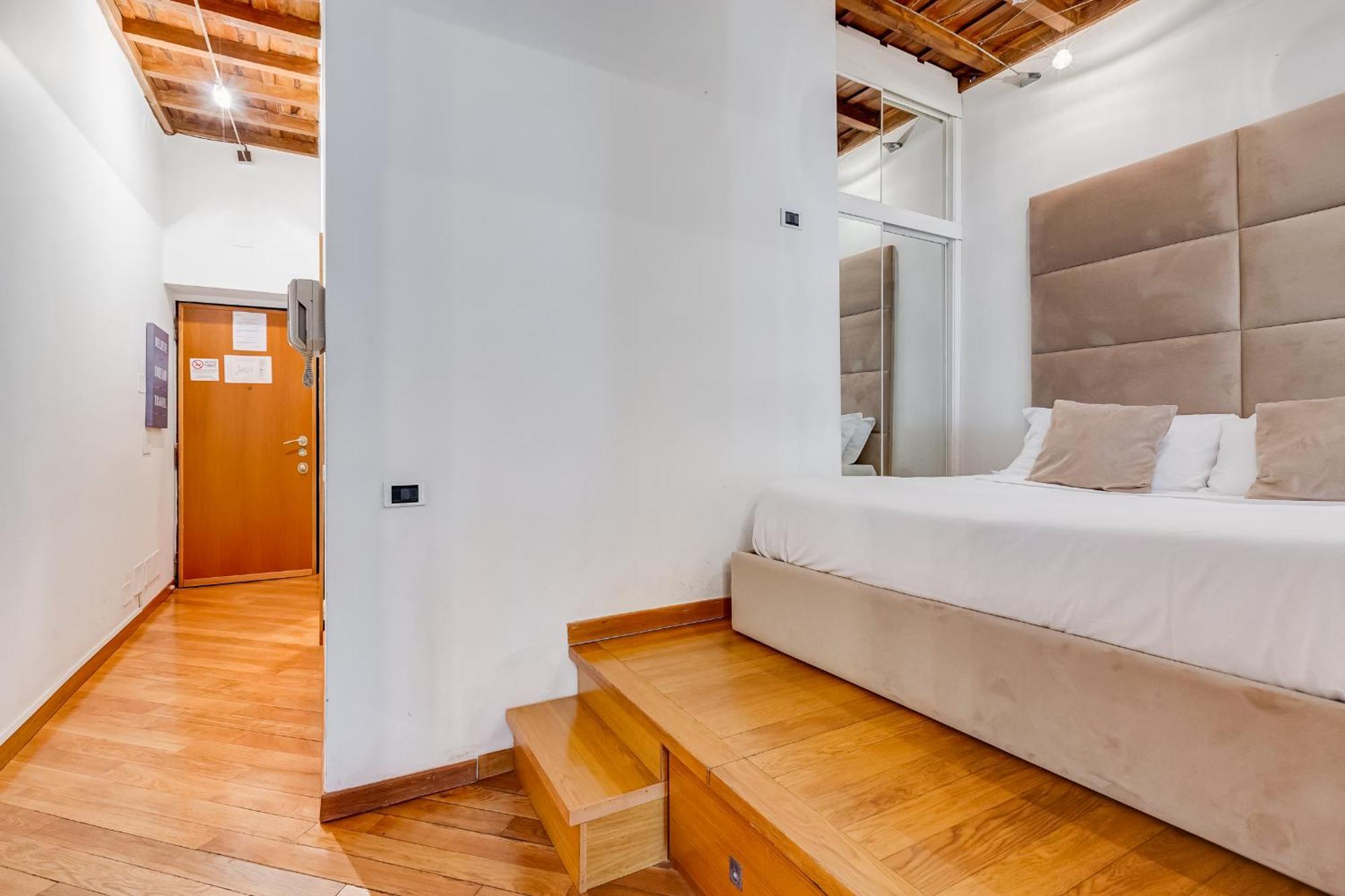 Barberini Exclusive Loft Apartment Rome