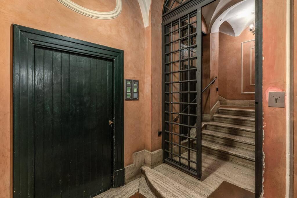 Domus Mondrian Luxury House Roma
