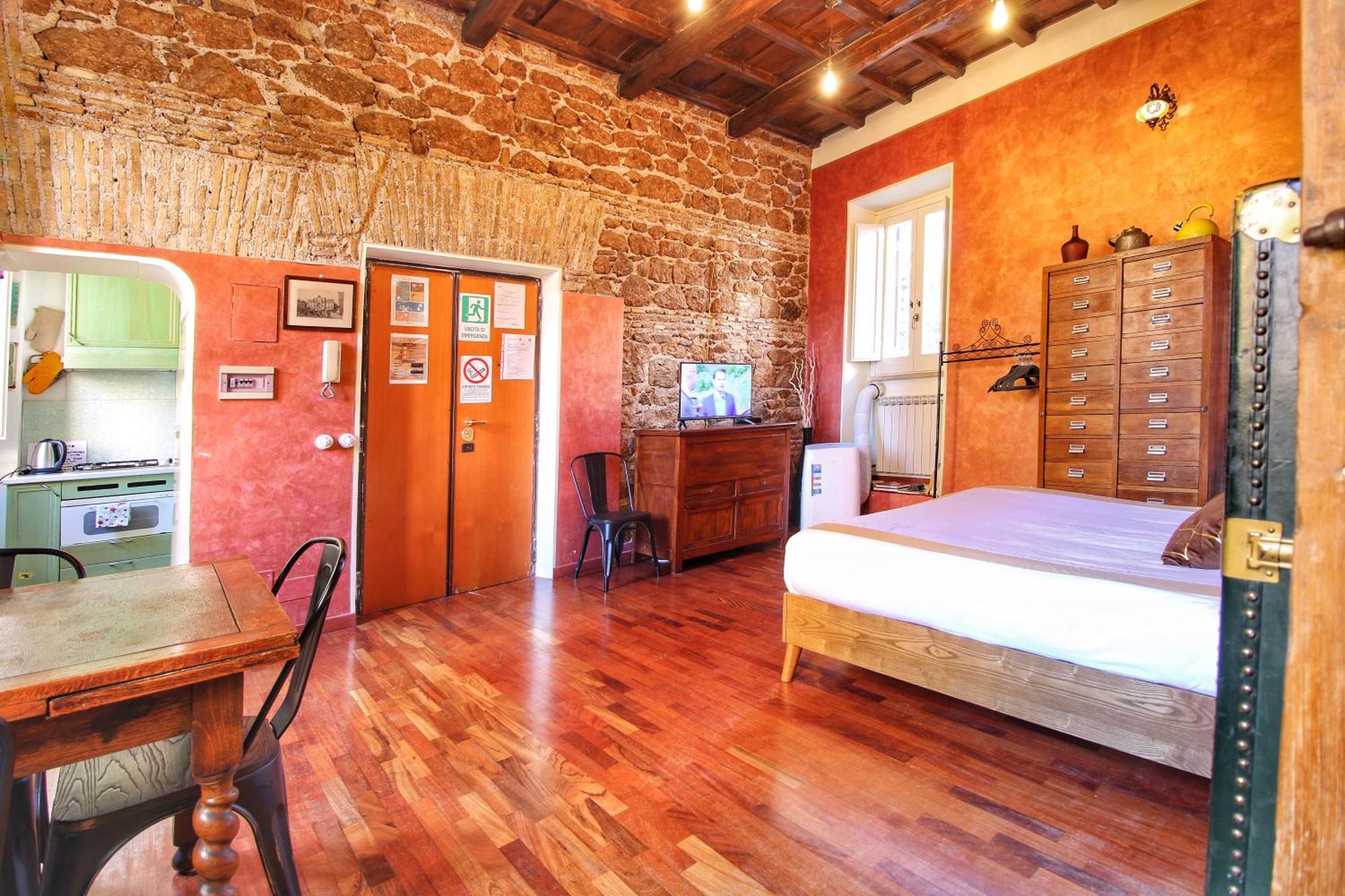 Apartment Trastevere Charming Romantic Loft By Yourhost