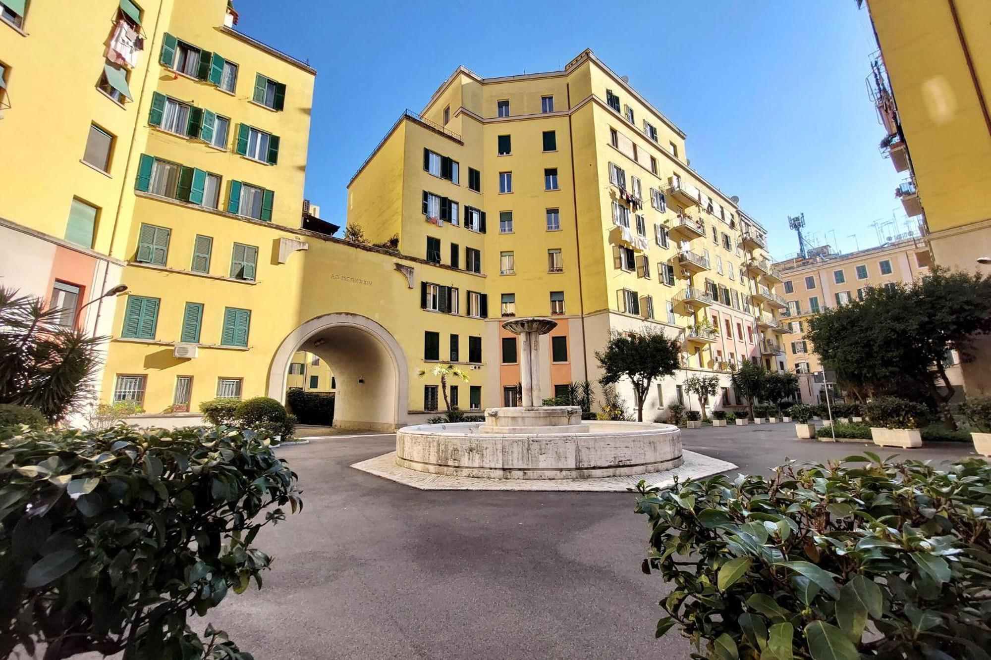 Etruria At San Giovanni By Halldis * Rome