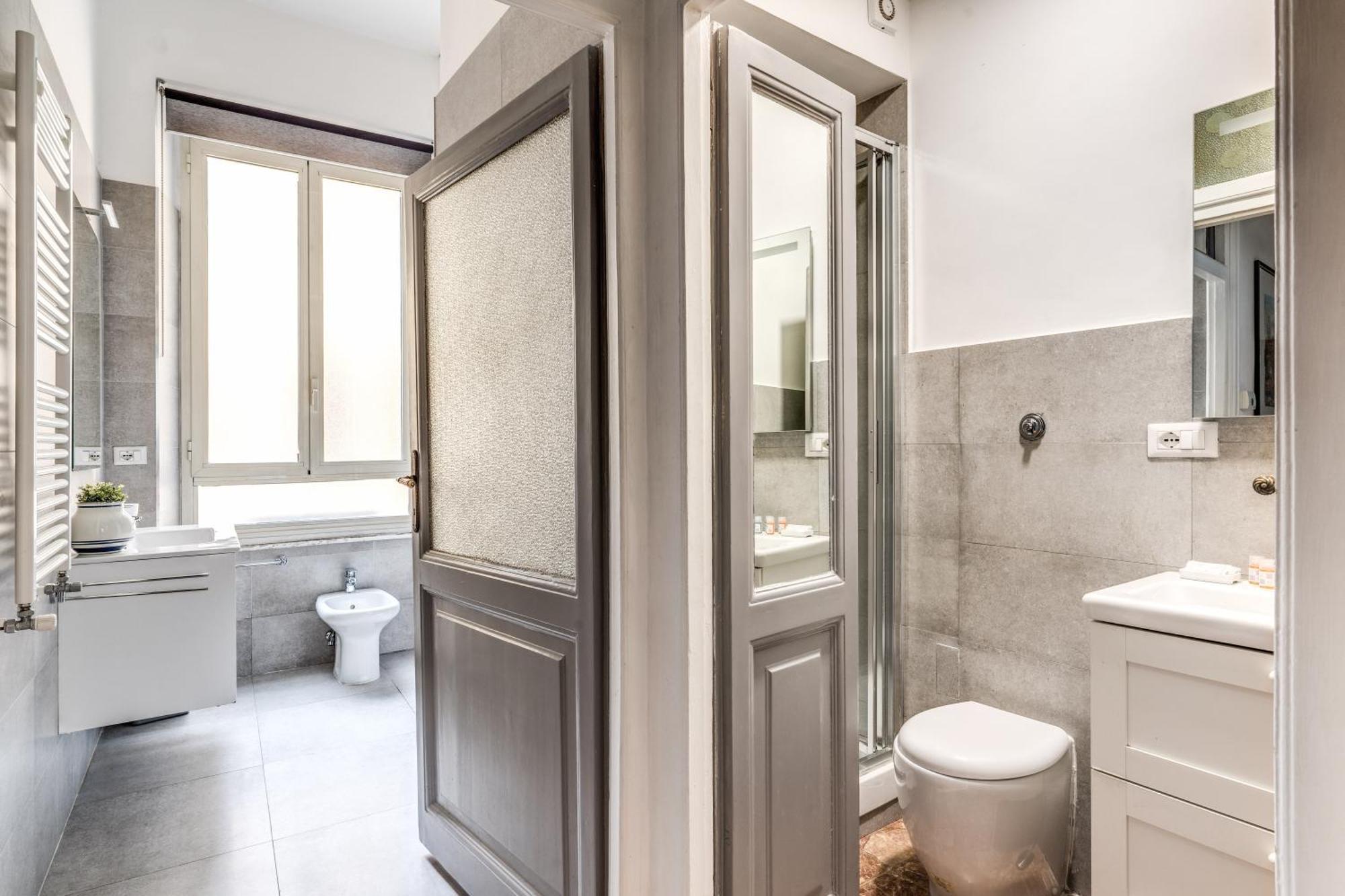 Lovely Renovated Flat By Vatican Apartment *