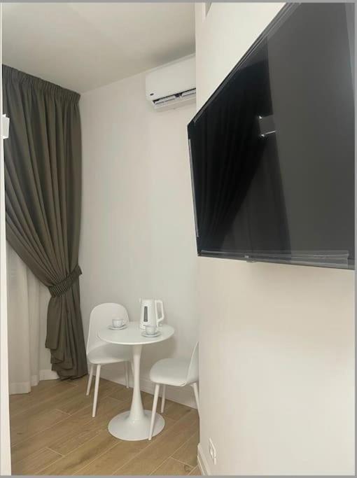 Apartment Cola Di Rienzo 243 Relais-a *