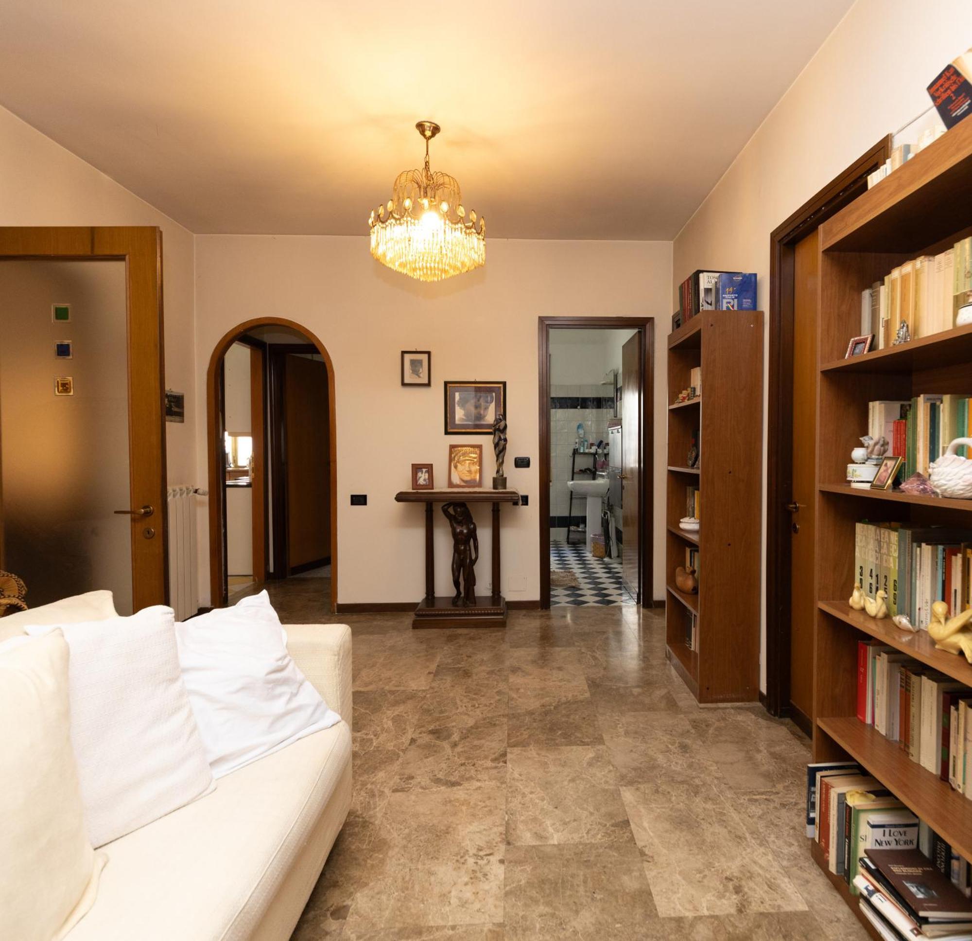 Hospedagem domiciliar Rachele's Charming House In The Heart Of Roma