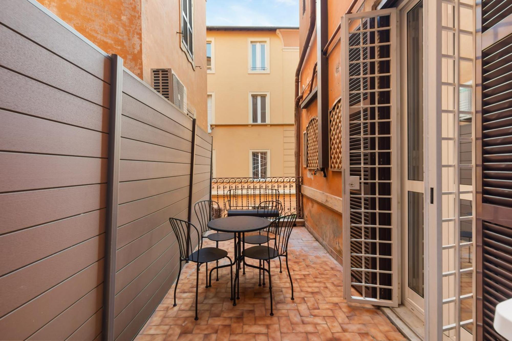 Vatican Lovely 2br With Terrace Apartment Rome
