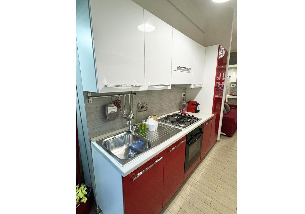 Ross House - Metro B Appartement Rome