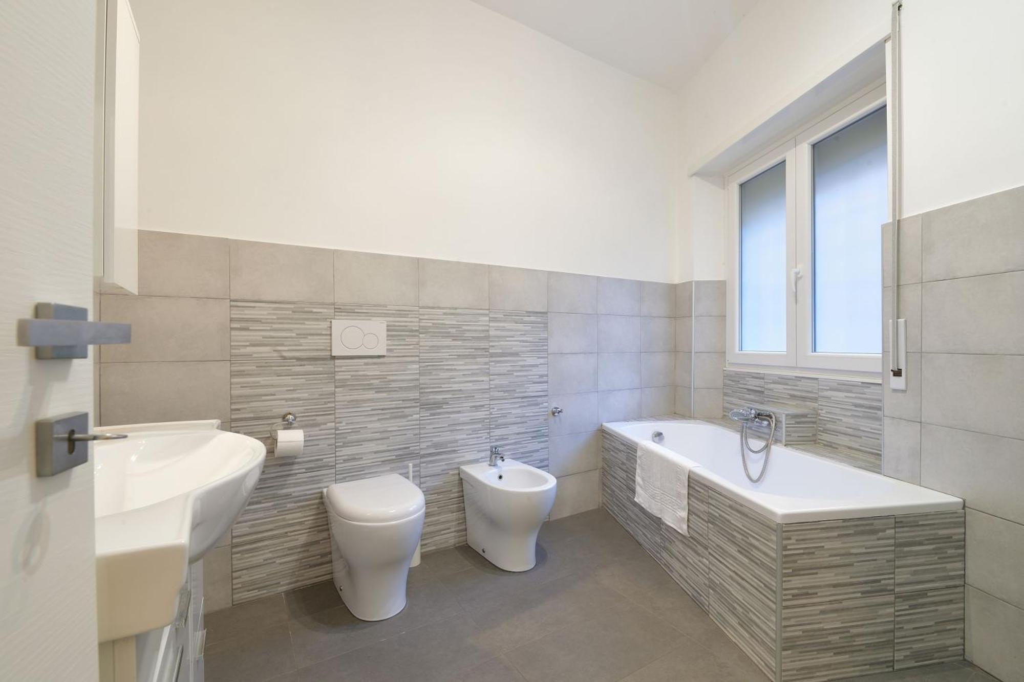 Appartement Modern And Cozy + 2bdr + Ostiense Rome
