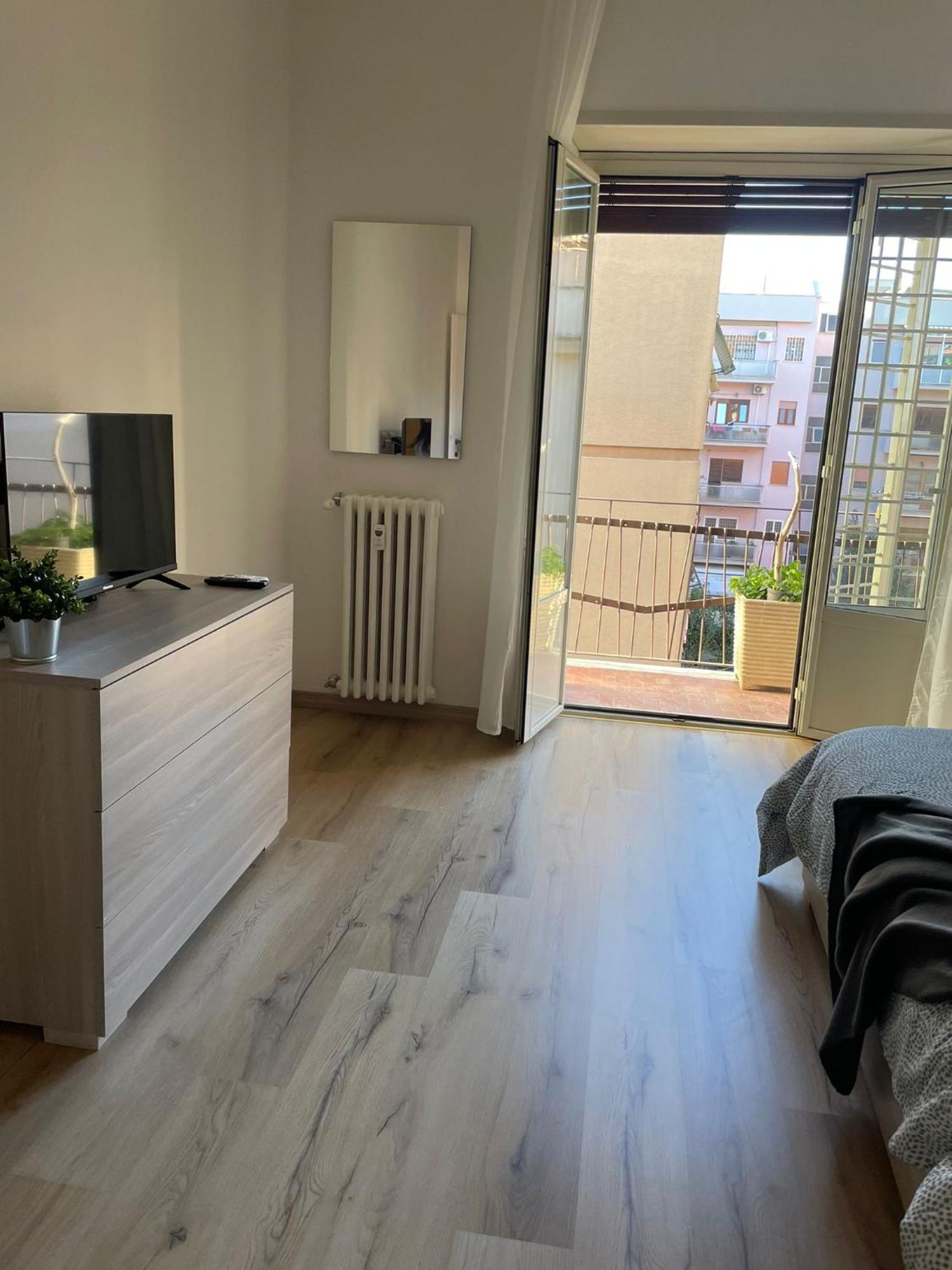Joy House - Vaticano