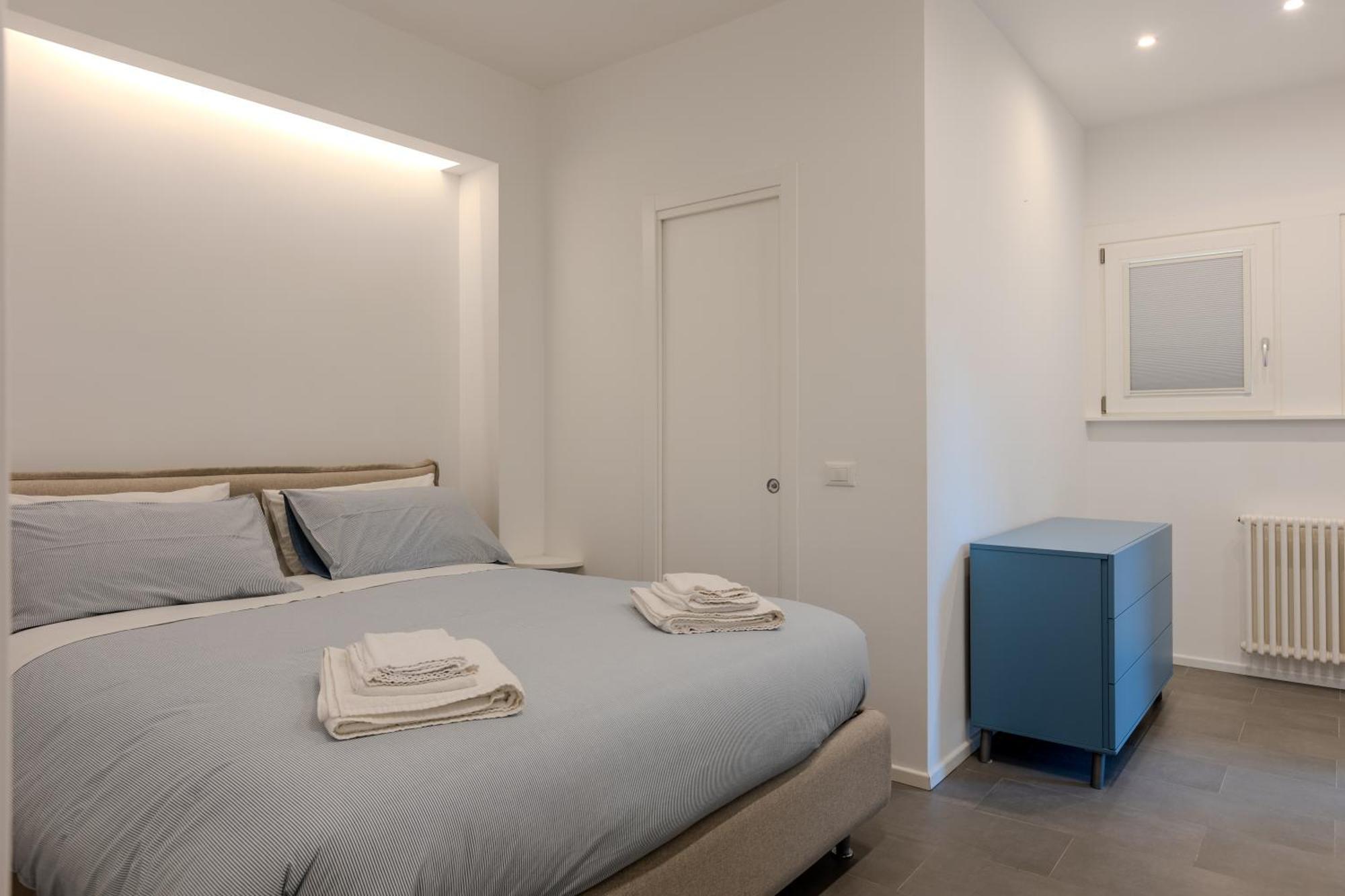 Apartment Great Laurentina Metro B Rome