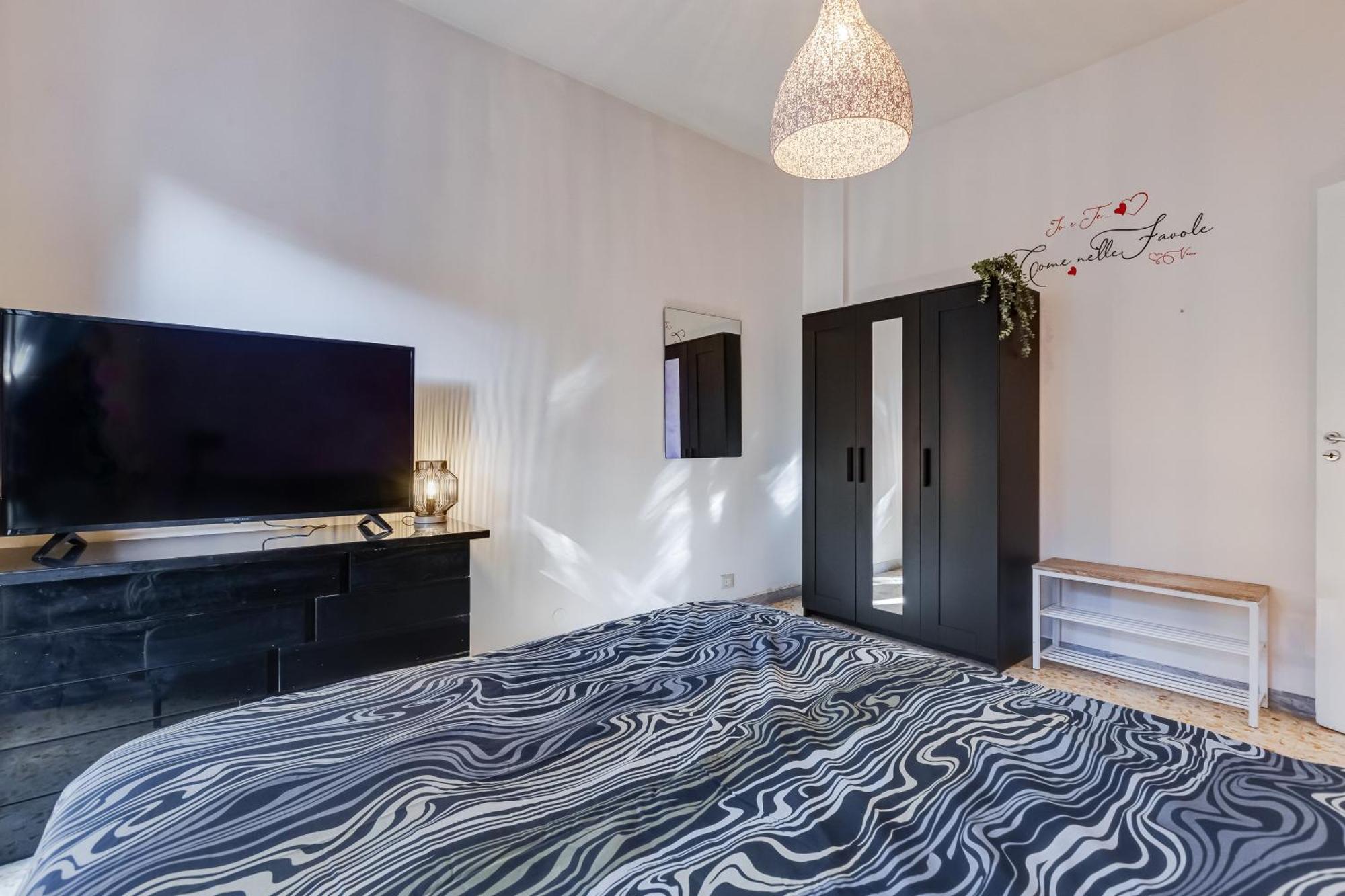 Apartment Large With Swimming Pool And Tennis Court Near The Station Rome