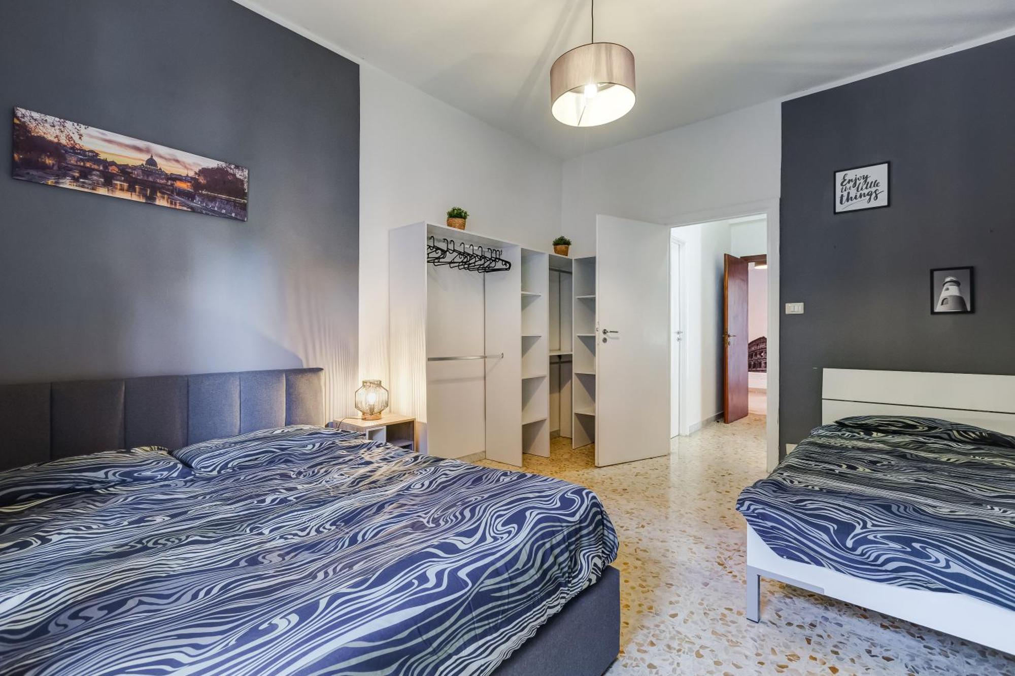 Apartment Large With Swimming Pool And Tennis Court Near The Station *