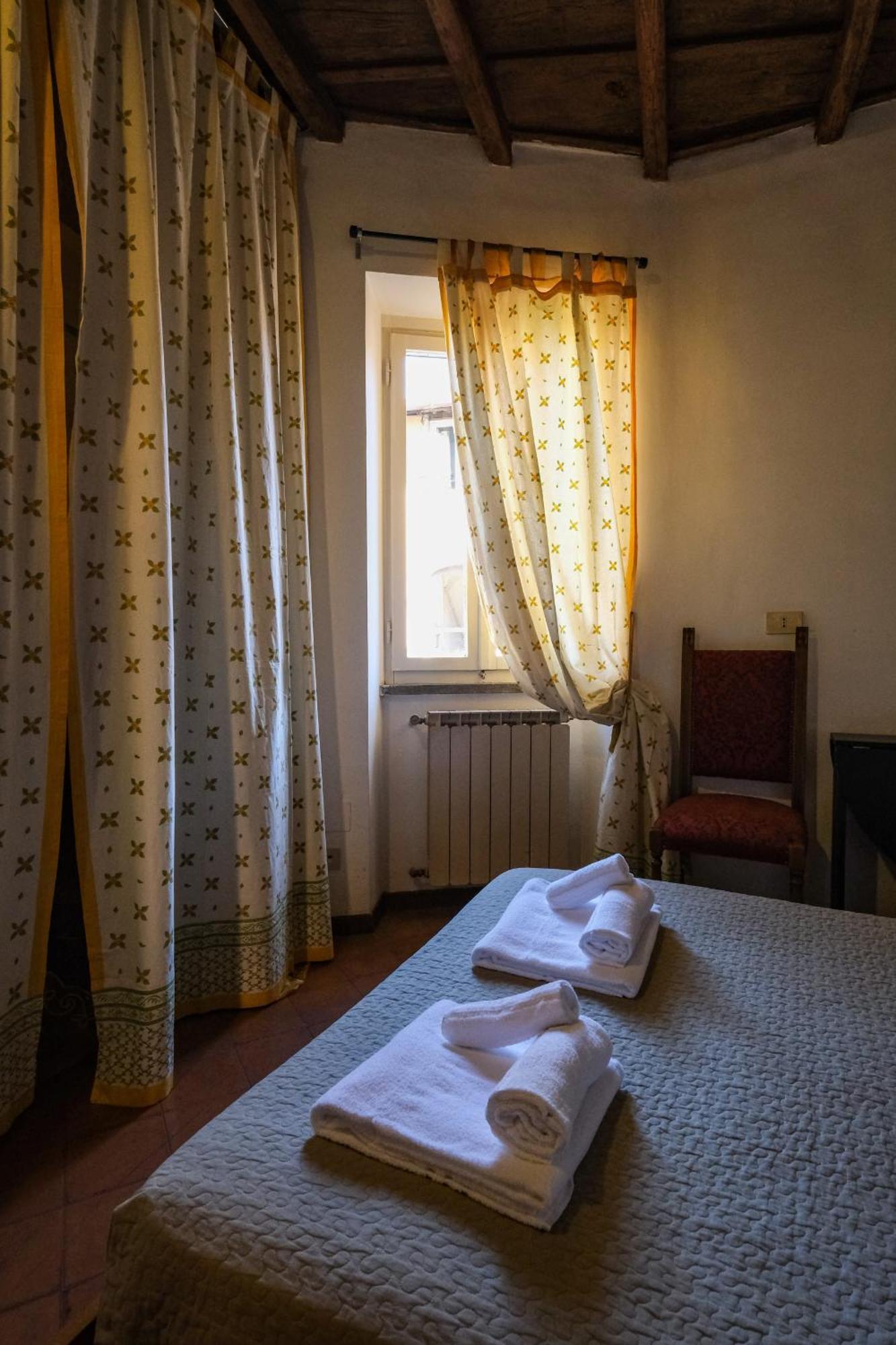 Trastevere Characteristic
