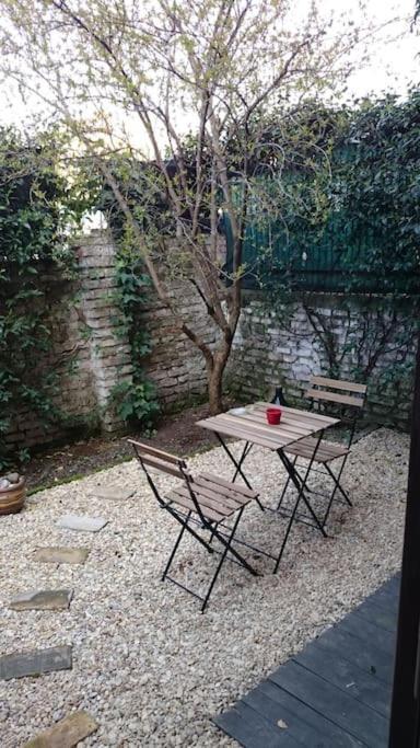 Two-room Apt. Under The Aqueduct's Arch In Pigneto Apartment *