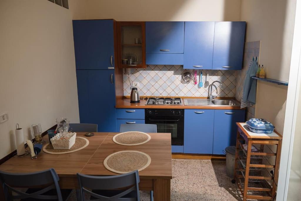 Two-room Apt. Under The Aqueduct's Arch In Pigneto Apartment Rome