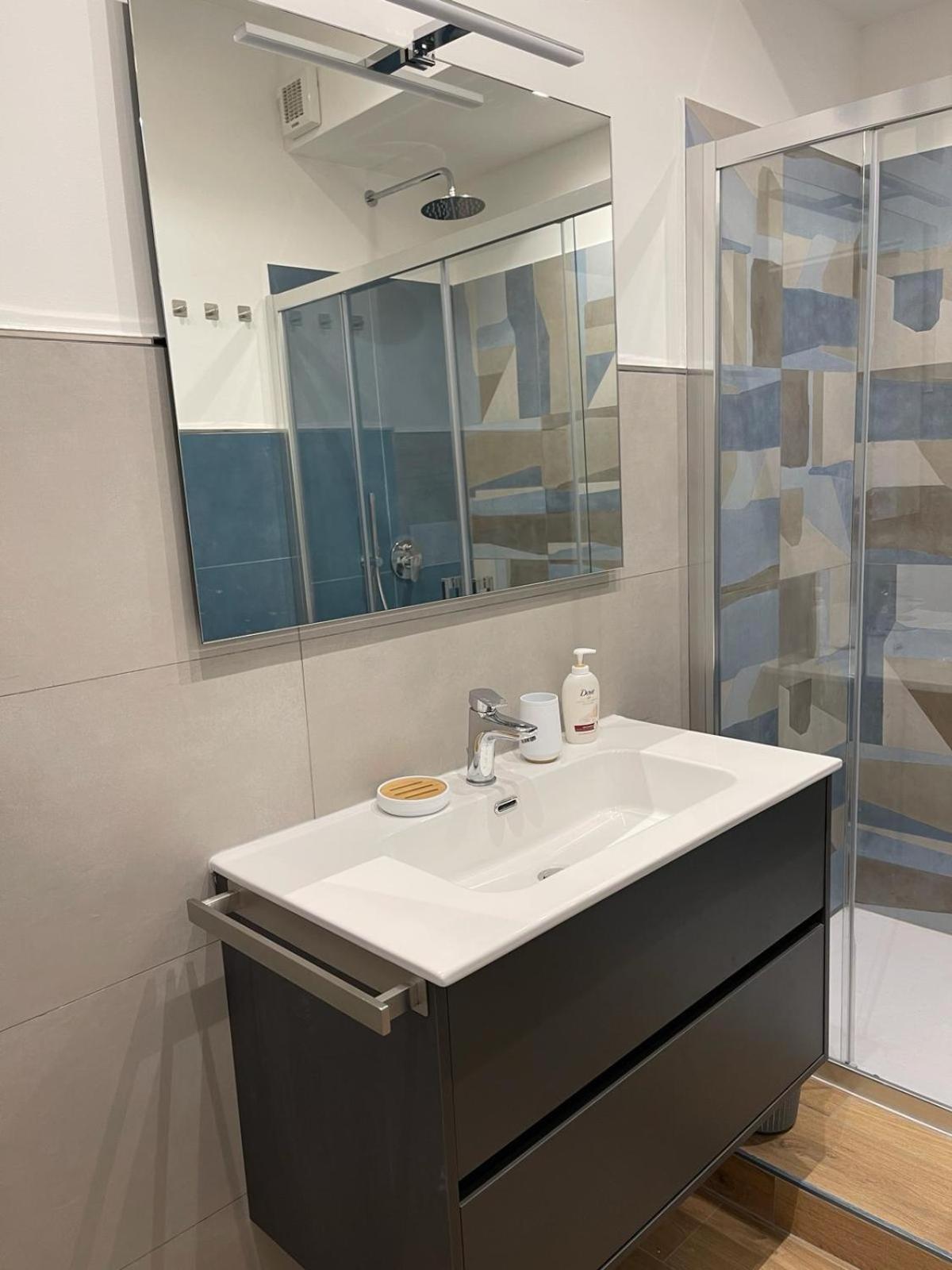 Pm 34 Viale Imperatore Guest House - 50 Mt From Metro San Paolo Appartement *