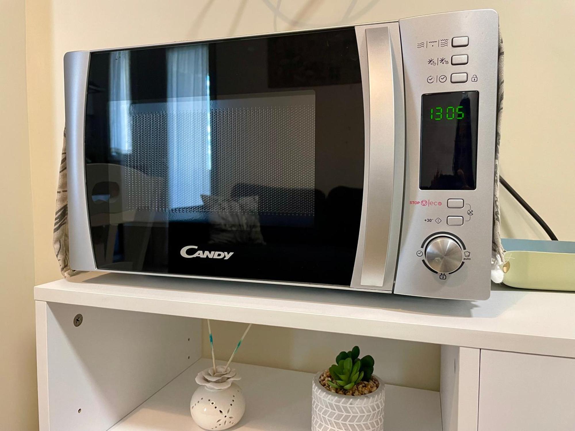 Elegant Comfy Three-rooms In Eur With Parking * Rome